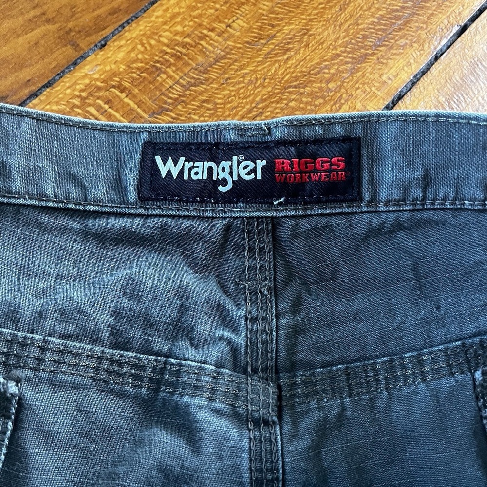 Wrangler Men's Riggs Workwear Double Knee Cargo/Carpenter Pants Gray 42x32 - Picture 3 of 7